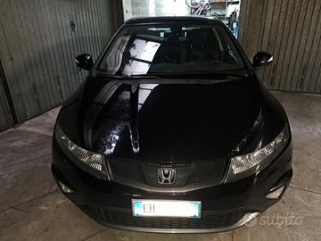 Honda Civic 011 1.4 i-VTEC 5p