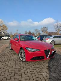 Alfa Romeo Giulia Ti 2.0 200cv