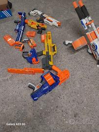 Blaster Nerf e Torretta Rhino-Fire con Accessori