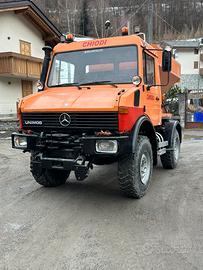 Unimog u1000 con spargisale Bombelli Star3