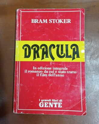 Libro "Dracula" di Bram Stoker