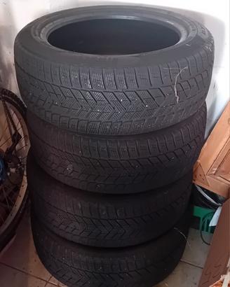 Treno 4 Gomme Invernali Pirelli Scorpion Winter 