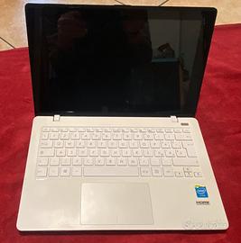 Notebook Asus F200M touchscreen