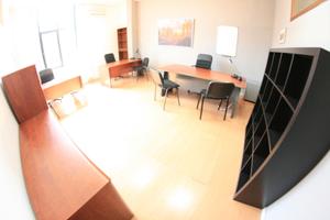 Ufficio temporaneo arredato incluso parcheggio