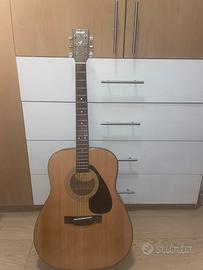 Chitarra Yamaha f310