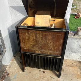 Antica Radio a valvole Grunding vintage