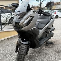 Honda ADV 350 (2025) – Grigio Antracite