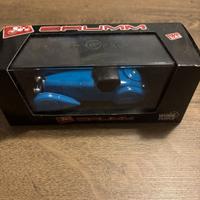 1/43 " BUGATTI 57 S CHIUSA 1936 " R170-01 BRUMM