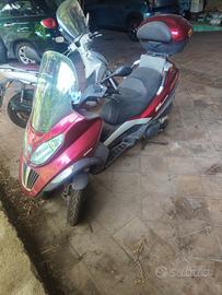 Piaggio mp3 400