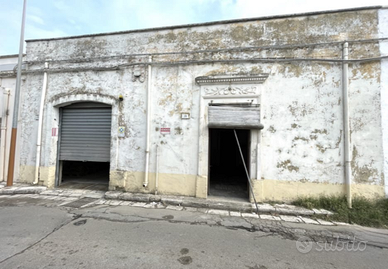 Squinzano: due abitazioni da ristrutturare