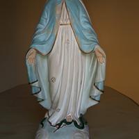 statua raffigurante la madonna