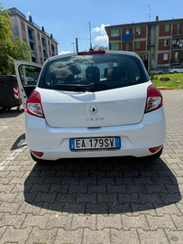 Macchina clio