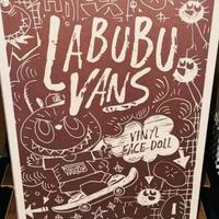 Le bambole di edizione limitata: Labubu Vans