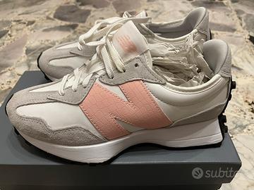 Nuovissime e mai indossate “new balance 327”