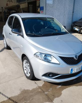 Lancia Ypsilon 1.2 69 CV 5 porte GPL Ecochic Gold