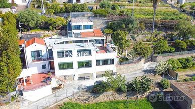 Villa di 370 m² con più di 5 locali e box auto dop