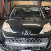 Auto Peugeot 107