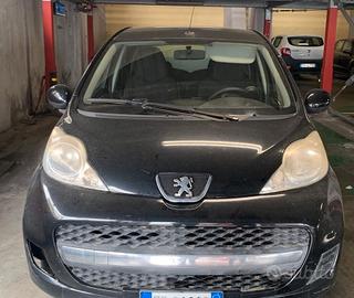 Auto Peugeot 107