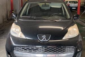 Auto Peugeot 107