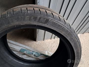 GOMME MICHELIN 235/40 ZR18 95Y