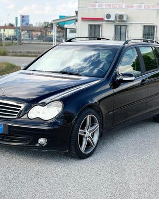 Mercedes-benz C 220 CDI 2004 automatico