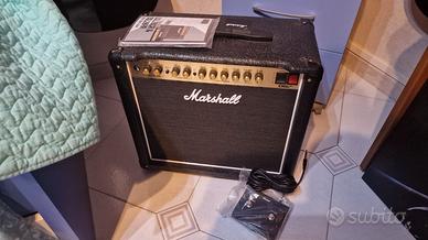 Amplificatore per chitarra valvolare MARSHALL 