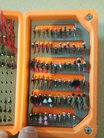 Scatola ninfee per pesca a mosca