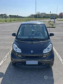 Smart Fortwo 1.0 MHD 71 cv.2011- 121.000 km- Pelle
