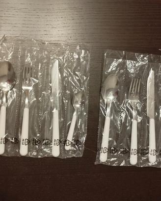 set nuovo posate per due persone