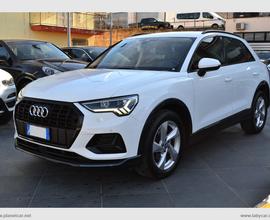 AUDI Q3 35 TDI S tronic Business Advanced