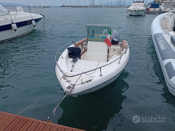 Barca capelli cap 17 e honda bf 40 con carrello