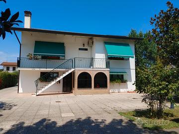 Casa singola con ampio scoperto
