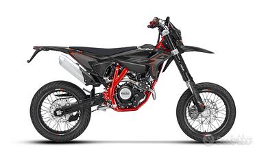 Beta RR 4T 125 MOTARD R E5+ NERO