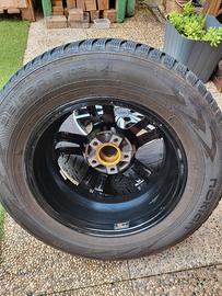 4 gomma invernali nokian sui cerchi in lega diaman