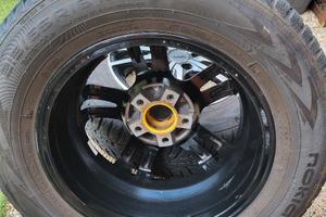 4 gomma invernali nokian sui cerchi in lega diaman