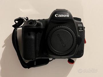 Canon EOS 5D Mark IV
