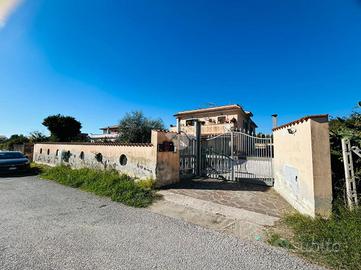 4 LOCALI A APRILIA