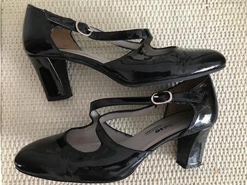 Scarpe Melluso vernice n. 37
