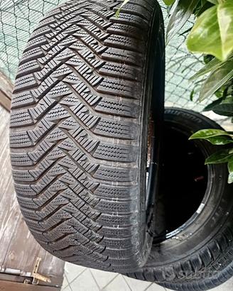 Set 4 pneumatici invernali laufenn 215/55r17 98v