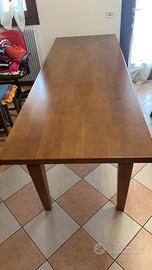 Tavolo in legno