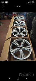 cerchi au Q8 5x112 21 pollici