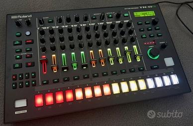 Roland TR-8S: drum machine, basata su sintesi e ca