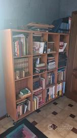 Libreria a cubi con ruote