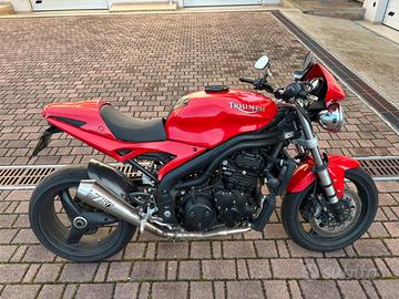 Triumph speed triple