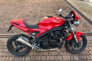 Triumph speed triple