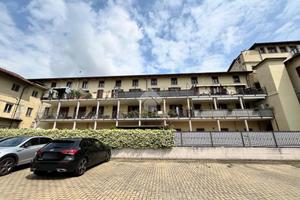4 LOCALI A CASTELLAMONTE