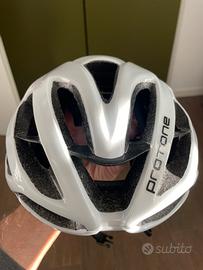 Kask protone