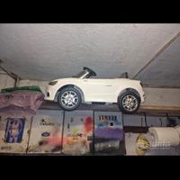 Macchina elettrica tipo audi 6v con telecomando
