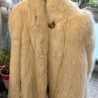 Pelliccia corta volpe bianchissima. Nuova!