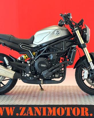 Benelli Leoncino 800 -2022- CON SOLI 2800 KM